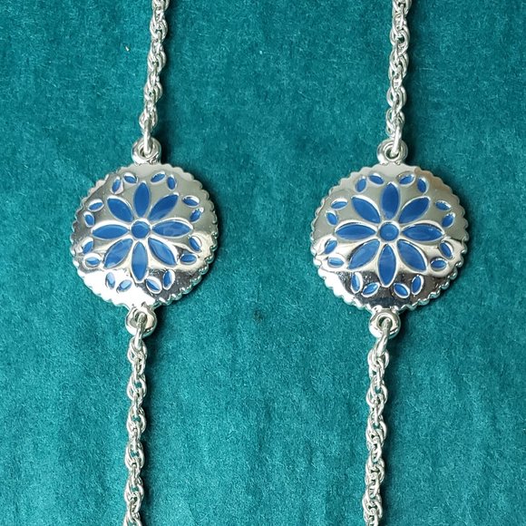 2/20$ Liz & Co blue and silver tone long necklace - Picture 5 of 8